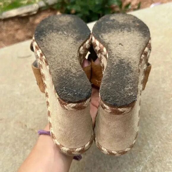 UGG Margott 1689 Suede Wedge Espadrilles - Picture 8 of 13